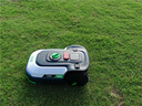 亞特（YAT）8802智能割草機器人 鋰電除草機家用小型打草機花園草坪機割草機 曬單實(shí)拍圖