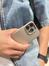 圖拉斯【鏡頭支架丨輕奢磨砂】D1支點殼適用蘋果16promax手機殼iphone16pro保護套輕薄散熱全包磁吸防摔 【鈦原色】輕薄散熱+不沾指紋+無線充電 iPhone 16 Pro 曬單實拍圖
