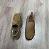 Jeep吉普休閑鞋男夏季新款頭層牛皮休閑皮鞋男防滑耐磨一腳蹬懶人鞋男 卡其【套腳款】 【標(biāo)準(zhǔn)皮鞋碼】 41 曬單實(shí)拍圖