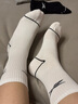 銳步（Reebok）25年夏季女生純色輕運(yùn)動(dòng)高筒襪青少年棉襪薄款透氣排汗舒適中筒襪 曬單實(shí)拍圖
