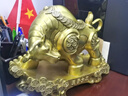 琉晴銅牛擺件招財純銅牛氣沖天生肖牛轉(zhuǎn)乾坤華爾街牛辦公室桌裝飾禮品 運勢如虹大號黃銅 曬單實拍圖