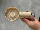 妙奕嘉手持小風(fēng)扇隨身攜帶噴霧風(fēng)扇充電風(fēng)扇宿舍便攜風(fēng)扇學(xué)生可愛高顏值 芝士黃噴霧手持電風(fēng)扇【隨機貼紙】 曬單實拍圖