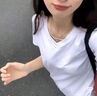 森馬（Semir）短袖t恤女涼感抗菌正肩修身2025夏顯瘦V領(lǐng)白色打底衫109325100002 曬單實(shí)拍圖