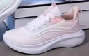 鞋子女夏季透氣軟底輕便網(wǎng)面運(yùn)動鞋時尚百搭休閑跑步鞋防滑媽媽鞋 T09【白粉】 39 曬單實(shí)拍圖
