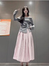 夏雨瑤韓系穿搭套裝女25春夏季學(xué)院風(fēng)獨(dú)特絕美小香風(fēng)一整套上衣半身裙女 灰色上衣+粉色裙子【套裝】 溫柔法式高級(jí)感學(xué)院風(fēng) M 【建議90-110斤】 曬單實(shí)拍圖
