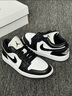 耐克（NIKE）AJ1女子運(yùn)動(dòng)鞋刺繡板鞋 AIR JORDAN 1 LOW DC0774-101 40 曬單實(shí)拍圖