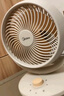 美的（Midea）【小型風(fēng)扇】輕音臺(tái)式桌面空氣循環(huán)扇家用柔風(fēng)電風(fēng)扇宿舍辦公迷你臺(tái)扇落地扇空調(diào)伴侶 GAF18AD 曬單實(shí)拍圖