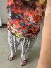 韓秀純 2條冰絲褲子女夏薄款休閑高腰新款網(wǎng)紅字母時尚顯瘦九分束腳褲子 小字母冰涼褲-【米色-1條】 L 【110-130斤】 曬單實拍圖