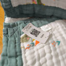 棉加加（Cotton++）紗布浴巾6層?jì)雰杭兠迣殞毴?00%新生兒童3-6-12歲洗澡包被裹巾 花兔綠【a類6層一體超柔110*110 cm拉伸尺寸 曬單實(shí)拍圖