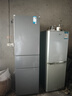 美的（Midea）220L家用小冰箱小型三門三溫區(qū)中門軟冷凍節(jié)能省電低音出租房電冰箱國家補(bǔ)貼 BCD-220TM鈦鋼灰 曬單實拍圖