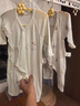 童泰（TONGTAI）嬰兒連體衣夏季純棉新生兒衣服初生寶寶蝴蝶哈衣爬服提花網(wǎng)眼 米白 66cm 曬單實拍圖
