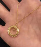老鳳祥999織夢(mèng)網(wǎng)黃金項(xiàng)鏈女足金新款吊墜七夕情人節(jié)禮物生日送女朋友 （今日/次日達(dá)）織夢(mèng)網(wǎng)黃金項(xiàng)鏈贈(zèng)銀鏈 約1g 曬單實(shí)拍圖