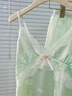 真絲睡衣女夏季HelloKitty印花帶胸墊吊帶短褲兩件套高級感家居服 提花綠Kitty【吊帶+短褲】 XL 120-135斤 曬單實拍圖