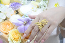 老鳳祥黃金戒指女999足金鳳舞九天鳳凰結(jié)婚嫁鳳戒三金情人節(jié)禮物送老婆 【線下門店同款】足金鳳舞九天戒指 小版金重約8.6g典藏承禮盒 曬單實(shí)拍圖