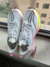 LI-NING KIDS李寧兒童跑步鞋赤兔8pro正版25春秋男女童網(wǎng)面青少年專業(yè)運(yùn)動(dòng)鞋 標(biāo)準(zhǔn)白/熒光數(shù)字粉 （溯溪扣） 38 內(nèi)長(zhǎng)約24.9cm適合腳長(zhǎng)23.9cm 曬單實(shí)拍圖