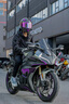 KEAZ碳纖維摩托車頭盔全盔輕便跑盔大尾翼閃電機(jī)車男女通用四季款全盔 碳纖維3K亮光紫（贈(zèng)送透明鏡片） XL（59cm-60cm） 曬單實(shí)拍圖
