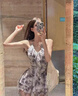 茯見(jiàn)泳衣女連體裙式碎花小清新顯瘦遮肚保守沙灘度假泡溫泉泳裝 泳衣女連體黑灰【均碼80-120斤】 曬單實(shí)拍圖