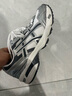 亞瑟士ASICS運動休閑鞋男女同款復古老爹鞋透氣慢跑鞋運動鞋 GEL-1090 白色/銀色 38 曬單實拍圖