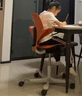 FLOKK HAG騎馬椅電腦椅辦公椅子人體工學(xué)椅家用學(xué)生學(xué)習(xí)椅 活力橙小號(hào) 曬單實(shí)拍圖