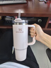 STANLEY巨無霸吸管杯水杯保溫杯大容量不銹鋼杯子車載辦公887ML-晶粉色 曬單實(shí)拍圖