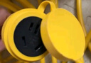 民興電纜 1.5平方銅芯電線(xiàn) 三插電源延長(cháng)線(xiàn) 三孔插座延長(cháng)線(xiàn) 3芯戶(hù)外延長(cháng)電源線(xiàn)10A 3*1.5平方 10米【1條裝】 曬單實(shí)拍圖