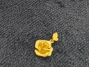 周大福玫瑰花黃金吊墜女(工費(fèi):220計(jì)價(jià))EOF1083 足金 約4.80g 曬單實(shí)拍圖