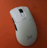 多彩（Delux）M900Pro V2高階無線鼠標(biāo)游戲電競辦公鼠標(biāo)2.4G/有線雙模PAW3395/3950輕量化人體工學(xué)設(shè)計 M900Pro+ V2【3395+諾迪克】白 曬單實拍圖