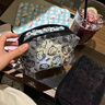 ZOZX透明網(wǎng)紗kitty補妝包便攜外出化妝包收納旅行零錢(qián)包耳機包 白色kitty植絨補妝包 曬單實(shí)拍圖