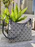Tory Burch 湯麗柏琦 T MONOGRAM 提花老花流浪包肩背包HOBO牛角包TB 169376 Tory 海軍藍(lán)  405 OS 曬單實(shí)拍圖