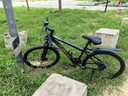 鳳凰上海鳳凰山地車(chē)自行車(chē)男士女式學(xué)生成人變速寬胎越野公路賽單車(chē) 【鋼架/全套競(jìng)速軸承】條輪消黑 26寸24速【建議身高158-188cm】 曬單實(shí)拍圖