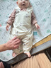 巴厘小豬女寶寶背帶褲套裝2025新款春季純棉兒童兩件套森系小清新女童春裝 飛燕銜春 73 曬單實拍圖