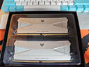 宏碁掠奪者（PREDATOR）96G(48G×2)套裝 DDR5 6000頻率 臺(tái)式機(jī)內(nèi)存條 Hera影鋒系列 RGB燈條(C28) 冰戟銀 AI電腦配件 曬單實(shí)拍圖