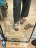 百麗（Belle）張凌赫推薦生巧吐司2代勃肯鞋女25夏新款魔術(shù)貼拖鞋D5Z1DBT5 米白【沈月同款】 （2.0升級） 34 (220mm) 曬單實(shí)拍圖