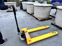 叉車(chē)手動(dòng)液壓搬運車(chē)地牛1T2噸3噸5噸托盤(pán)油壓手推拖車(chē)裝卸車(chē)鏟車(chē) 2噸550pu輪標準版 曬單實(shí)拍圖