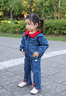幼歌（YOUGE）嬰幼兒2025秋季新款柔軟舒適上衣翻領(lǐng)夾克百搭牛仔外套 牛仔藍 90 cm 曬單實(shí)拍圖