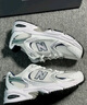 NEW BALANCE7-14歲男女童春液態(tài)銀網(wǎng)面運(yùn)動(dòng)鞋GR530AD 曬單實(shí)拍圖