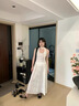 AAISUP白色掛脖蕾絲提花連衣裙女2025夏季高級感度假風(fēng)收腰顯瘦碎花裙子 白色 S 曬單實(shí)拍圖