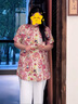 MsShe【新中式提花長款小衫】大碼女裝2025夏裝胖mm盤扣開叉上衣 【立領】杜鵑粉色現貨 3XL 曬單實拍圖