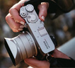 富士（FUJIFILM）GFX100RF 無反中畫幅相機 35mmF4固定鏡頭 銀色（1.02億像素 3檔數(shù)碼變焦 鏡間快門 僅735g） 曬單實拍圖