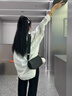 casa-kups斜挎小包包女式2025新款火輕便單肩百搭休閑牛津布夏天通勤手機 平紋黑色[帶白毛球精靈掛件] 曬單實(shí)拍圖