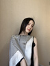 繡娘（XIUNIANG）重磅16姆米雙縐真絲絲巾北歐風(fēng)桑蠶絲圍巾女方巾多功能送長輩披肩 獨白 90x90cm 曬單實拍圖