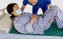 順秦臥床老人移位神器移位滑動(dòng)布翻身布癱瘓臥床病人翻身輔助器借力布 墨綠色M碼115*75cm（建議身高1.7m內） 移動(dòng)床單滑布 曬單實(shí)拍圖