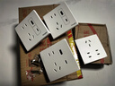 施耐德電氣 七孔插座 86型暗裝墻壁電源開關(guān)插座面板 桓悅系列  清雅白色 曬單實(shí)拍圖