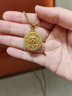 六桂福珠寶 LIU GUI FU JEWELRY黃金足金琺瑯八寶羅盤吊墜女2025年新款24k純金項鏈女生生日禮物 花絲八寶羅盤吊墜小款 多退少補 曬單實拍圖