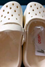 名創(chuàng)優(yōu)品（MINISO）洞洞鞋女款2025新款eva防滑防臭沙灘鞋增高涼拖鞋女夏季外穿 卡其+美食集(10個)滴塑 38-39 曬單實拍圖