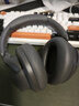 漫步者（EDIFIER）【重磅旗艦新品|藍(lán)牙V5.4】Fit900NB小金標(biāo)真無(wú)線主動(dòng)降噪頭戴式藍(lán)牙耳機(jī)長(zhǎng)續(xù)航游戲音樂(lè)耳麥禮物 雅典灰+黑色耳機(jī)包 曬單實(shí)拍圖