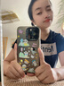 圣圖朗卡通蠟筆小新適用iPhone16Promax蘋(píng)果15手機(jī)殼11 可愛(ài)搞怪14大孔磨砂plus情侶12高級(jí)感13女保護(hù)套 磨砂彩銀殼-春日紅綠燈小新  iPhone 16 pro max 曬單實(shí)拍圖