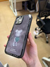 魔巖適用蘋(píng)果16promax手機殼新款iPhone15Pro時(shí)尚卡通高檔14Pro玻璃全包防摔蘋(píng)果13保護套網(wǎng)紅男女潮牌 【黑色花球熊】液態(tài)玻璃黑邊+贈硅膠掛繩 蘋(píng)果16Promax 曬單實(shí)拍圖
