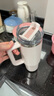 STANLEY巨無霸吸管杯水杯保溫杯大容量不銹鋼杯子車載辦公887ML-晶粉色 曬單實拍圖