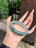 慕僑西“荷風(fēng)淺”緬甸高端翡翠玉手鐲子女款寬邊油青真玉石美人鐲處理 “荷風(fēng)淺”翡翠手鐲 54mm-55mm（現貨現發(fā)） 曬單實(shí)拍圖